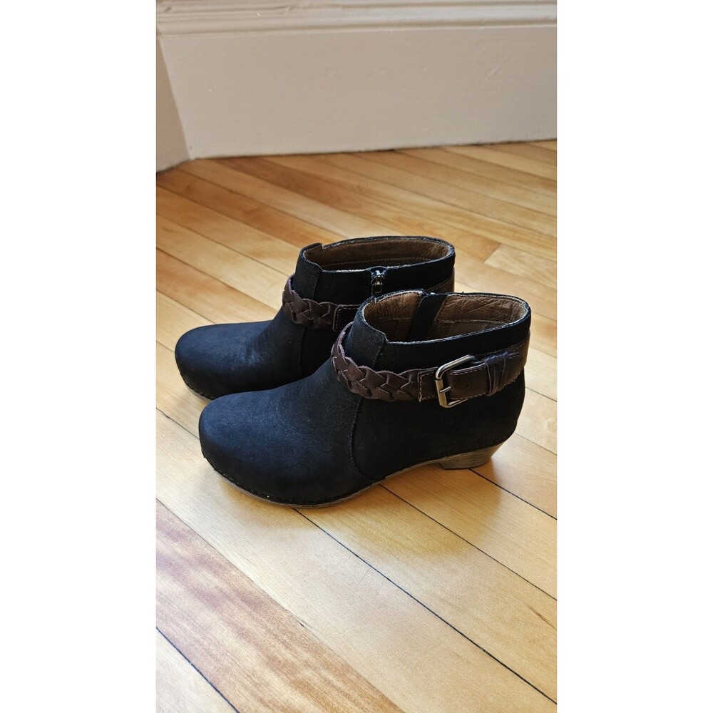Dansko Womens 37 US 6.5-7 Black Nubuck Leather Clog Ankle Booties Braided Strap